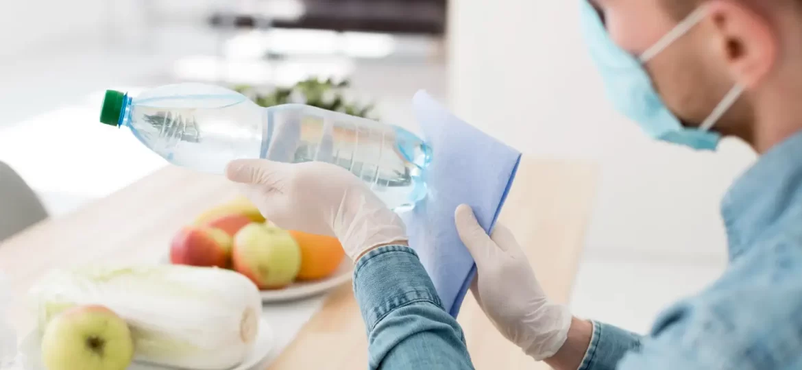 What are the penalties and fines for breaching food hygiene regulations in the UAE